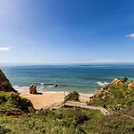 Rocha E Vau 2 * Portimão