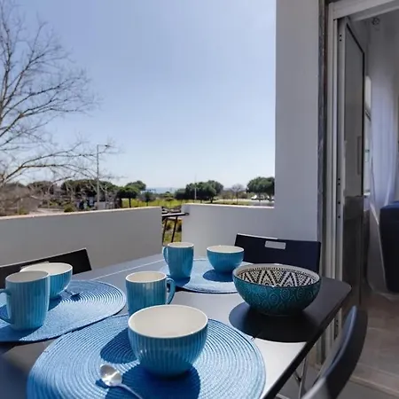 Appartement Rocha E Vau 2 *